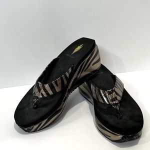 Volatile Zebra Flip Flops Black and Gold Size 7